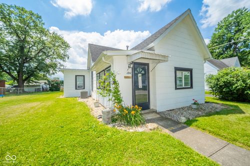 1041 Locust St, Middletown, IN, 47356-1720 | Card Image