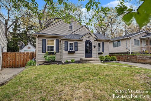 927 Joslin St, Grand Rapids, MI, 49507-3309 | Card Image
