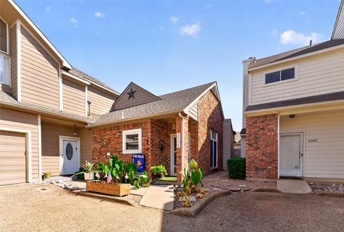 2504 Orangegrove Cir, Arlington, TX, 76006-5097 | Card Image