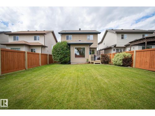 3725 137a Ave Nw, Edmonton, AB, T5Y3G7 | Card Image