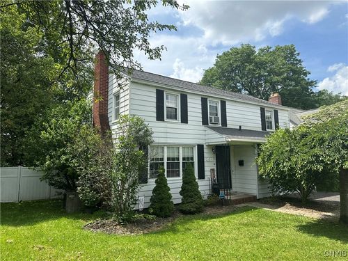 131 Wheaton Rd, Syracuse, NY, 13203-1444 | Card Image