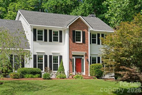 237 Windsor Forest Cir, Fletcher, NC, 28732-9691 | Card Image