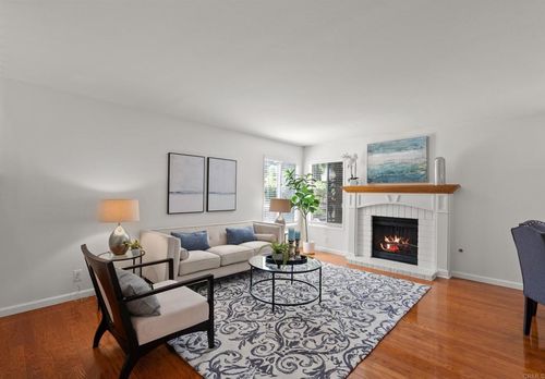 21905 Grovepark Dr, Saugus, CA, 91350-1639 | Card Image