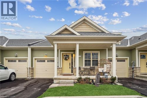 18 South Coast Circle, Crystal Beach, ON, L0S1B0 | Card Image