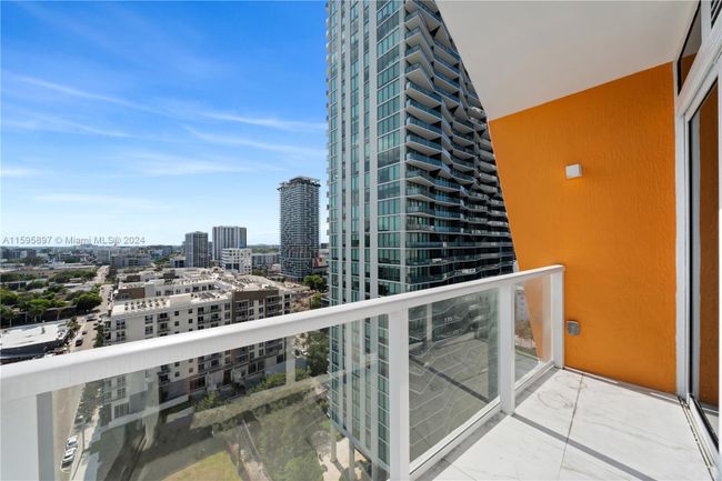 1702 - 601 Ne 27th St, Condo with 2 bedrooms, 2 bathrooms and null parking in Miami FL | Image 12