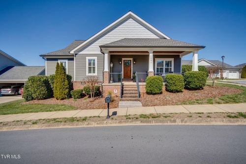 197 Princeton Gdns, Johnson City, TN, 37601-2071 | Card Image