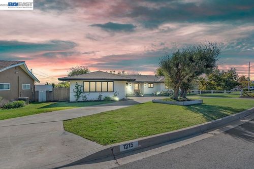 1215 Wardman Dr, Brea, CA, 92821-2030 | Card Image