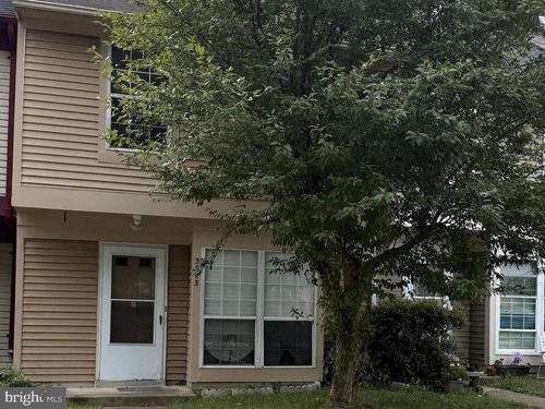 3673 Tavern Way, TRIANGLE, VA, 22172-1034 | Card Image