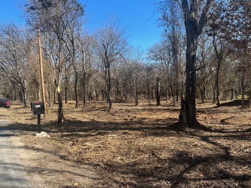 8290 Eagle Mountain Cir, Fort Worth, TX, 76135-9533 | Card Image