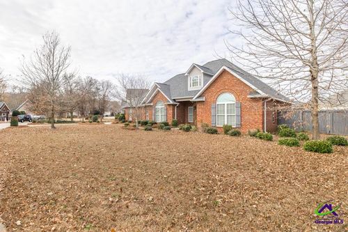 302 Erin Way, Warner Robins, GA, 31088-1509 | Card Image