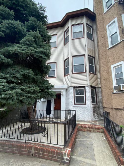 unit-1-146 Bowers St, JC, Heights, NJ, 07307 | Card Image