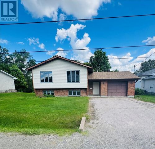 26 Timothy Ave, Lively, ON, P3Y1B5 | Card Image