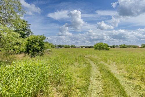 2091 Goodwin Rd, Gonzales, TX, 78629 | Card Image