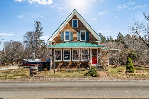 281 Atlantic Road, Swans Island, ME, 04685 | Card Image