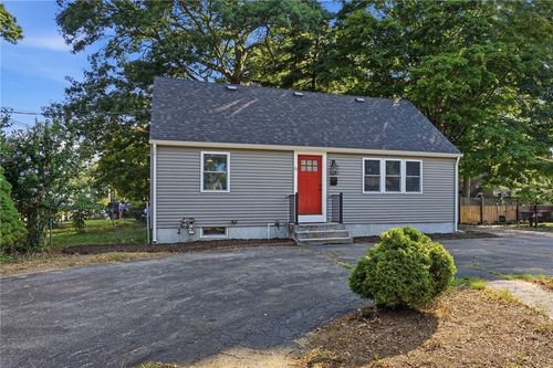 6 Adrian St, Warwick, RI, 02886-2404 | Card Image