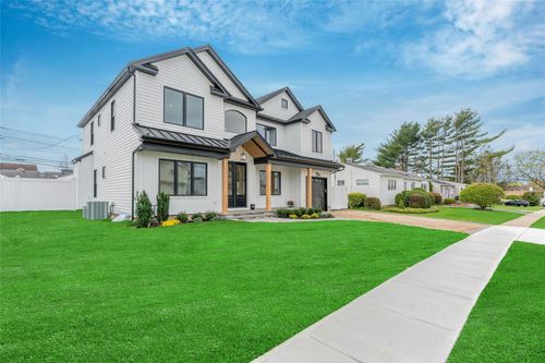 29 Vera Ave, Plainview, NY, 11803-5620 | Card Image