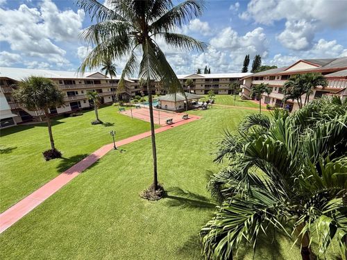 apt-m309-5300 Washington St, Hollywood, FL, 33021-7783 | Card Image