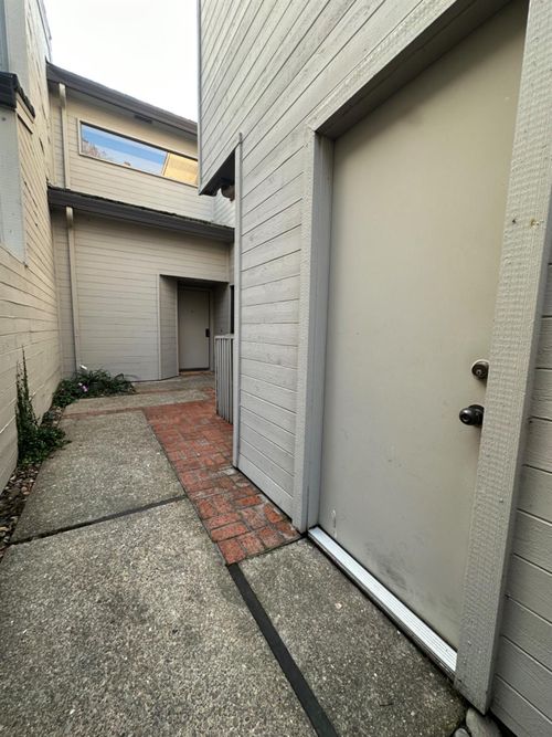 5013 Gadwall Cir, Stockton, CA, 95207-8311 | Card Image