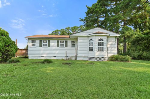 201 Blueberry Ln, New Bern, NC, 28560-7126 | Card Image