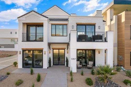 5367 S Cyan Ln, St. George, UT, 84790-2304 | Card Image