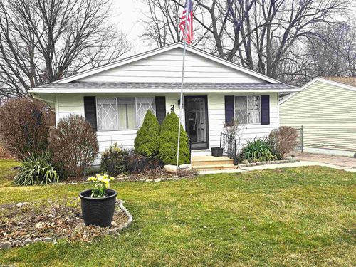 225 Ewell St, Romeo, MI, 48065-4733 | Card Image