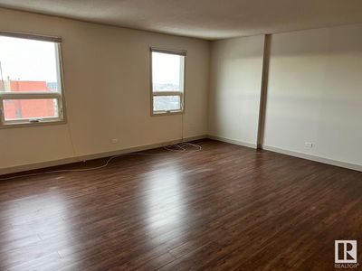 1405 - 10140 120 St Nw, Condo with 1 bedrooms, 1 bathrooms and null parking in Edmonton AB | Image 2