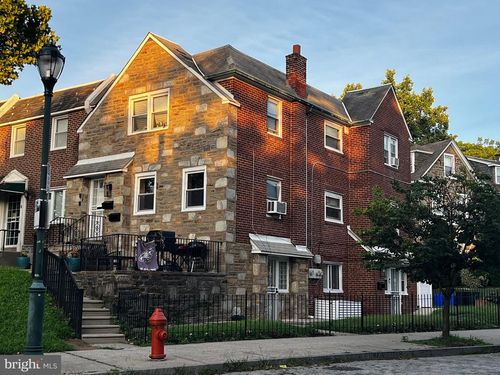 2 E Mcpherson St, PHILADELPHIA, PA, 19119-1616 | Card Image