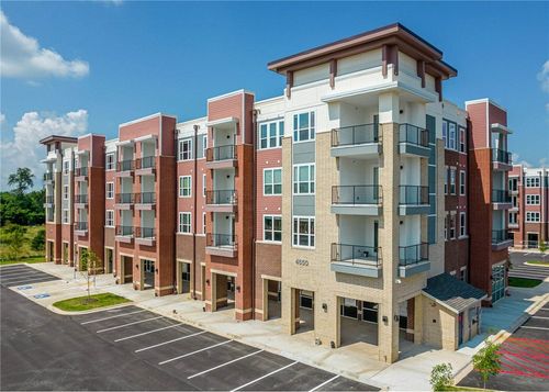 a112-4650 S Pinnacle Hills Parkway, Rogers, AR, 72758 | Card Image