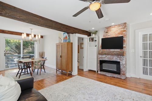 2-28 Village St, Marblehead, MA, 01945-2272 | Card Image