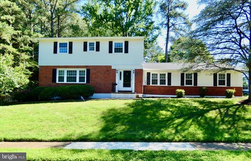 808 Rock Ln, Newark, DE, 19713-2242 | Card Image