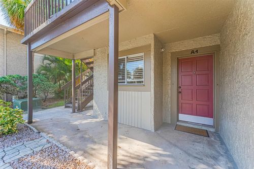 32a1-6332 Newtown Cir, TAMPA, FL, 33615-3650 | Card Image