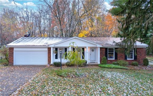 2751 Highline Dr, Mogadore, OH, 44260-2001 | Card Image