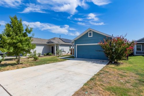 7420 Tonka Ln, Austin, TX, 78744-3349 | Card Image