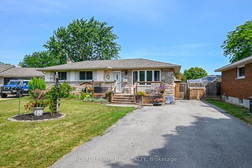 7 Greemore Crt, Saint Catharines, ON, L2M6G9 | Card Image