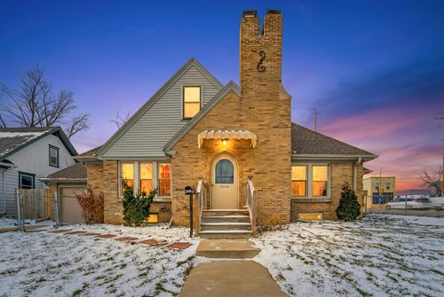 3006 Elm Ln, RACINE, WI, 53405-4530 | Card Image