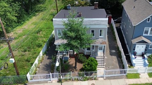 22 Kensington Pl, East Orange, NJ, 07017-3407 | Card Image
