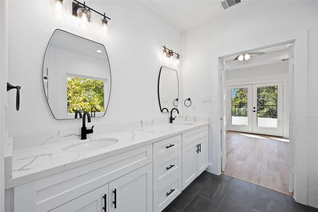 Primary Bath | Image 15