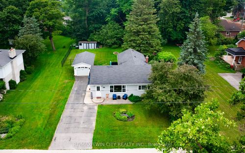 251 Main St E, Dundalk, ON, N0C1B0 | Card Image
