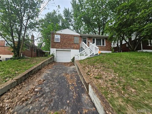 8004 Monroe Avenue, St Louis, MO, 63114 | Card Image