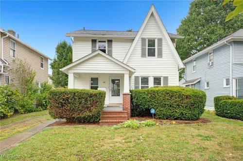 361 Mission Dr, Akron, OH, 44301-2621 | Card Image