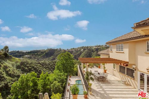 1922 Bel Air Rd, Los Angeles, CA, 90077 | Card Image
