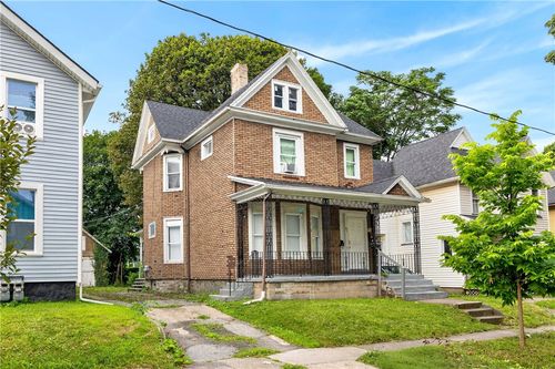 31 Locust St, Rochester, NY, 14613-2516 | Card Image