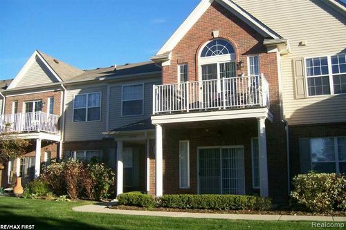 34558 Northrup Dr, Chesterfield, MI, 48047-3183 | Card Image