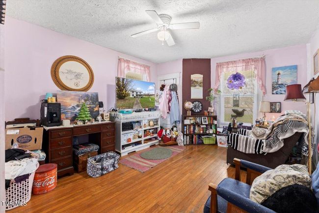 104 Maple St, House other with 5 bedrooms, 3 bathrooms and null parking in Glade Spring VA | Image 17