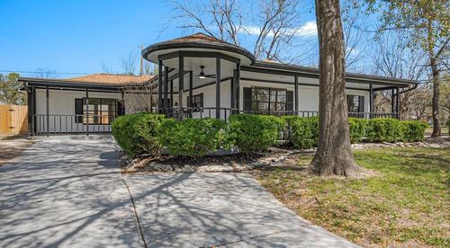 5502 Hewitt Dr, Houston, TX, 77092-5121 | Card Image