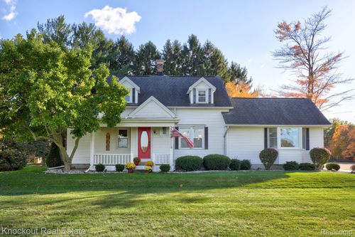 8980 E Curtis Rd, Frankenmuth, MI, 48734-9584 | Card Image