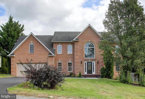 7980 Golf Vista Dr, GREENCASTLE, PA, 17225-9286 | Card Image