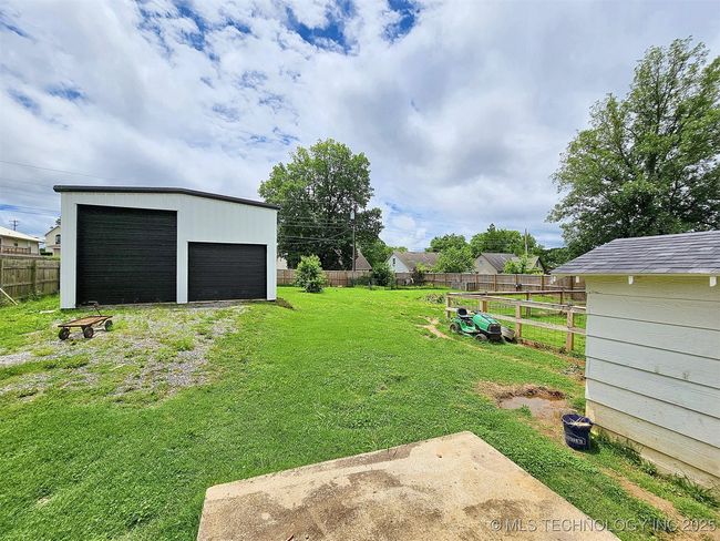 1306 E Shawnee St, House other with 3 bedrooms, 2 bathrooms and null parking in Tahlequah OK | Image 38