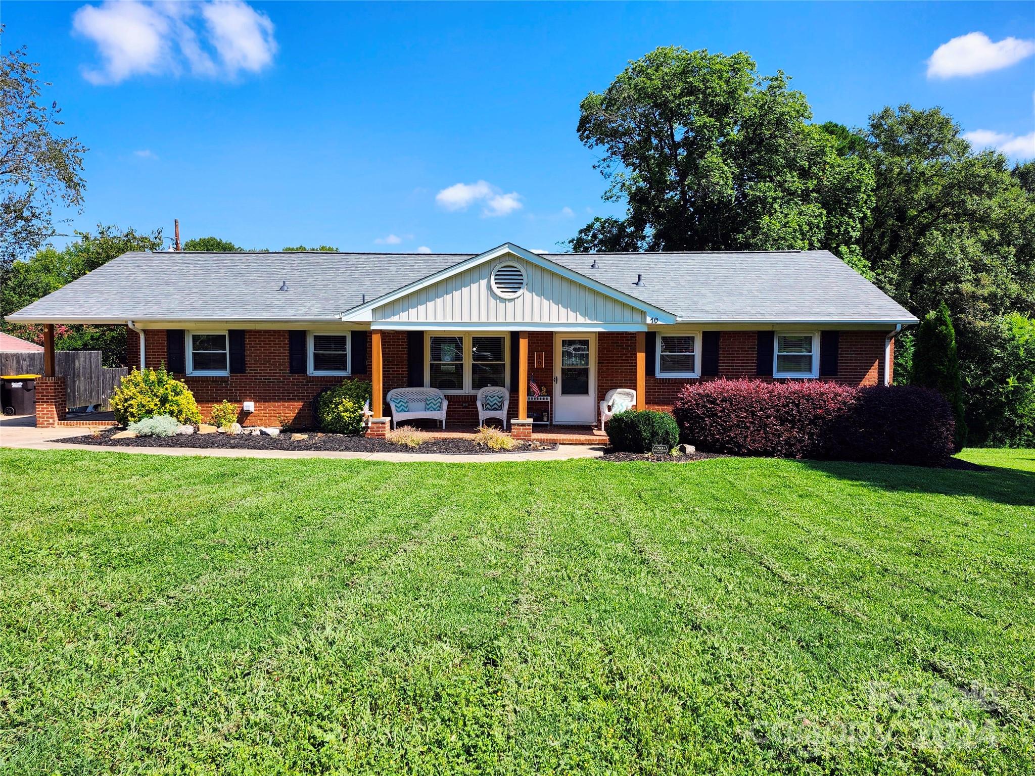 Spruce Pine Dr, Belmont, NC 28012