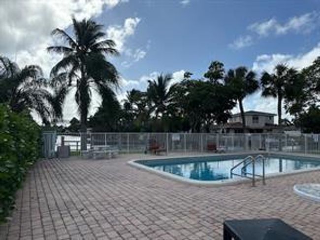 APT-1 - 101 Se 6 Th Ave, Condo with 2 bedrooms, 2 bathrooms and null parking in Pompano Beach FL | Image 19